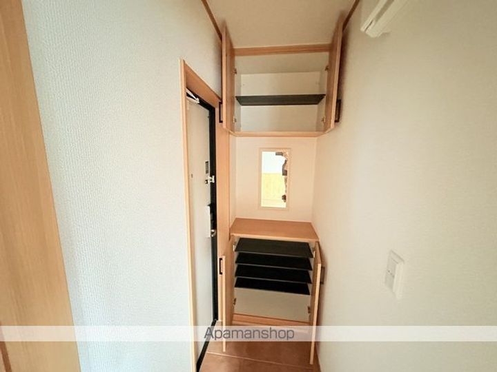 エコノ高松の玄関