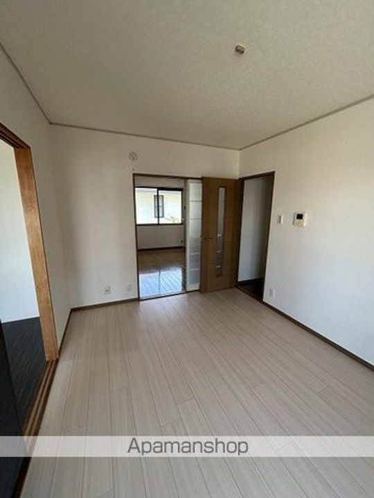 サニーホームズの内装