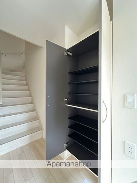 ウッドソレルの玄関