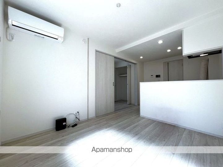 KEIAI RESIDENCE 勝田台の居間