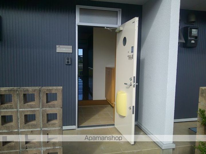 アビレ・レジデンスⅠCの玄関