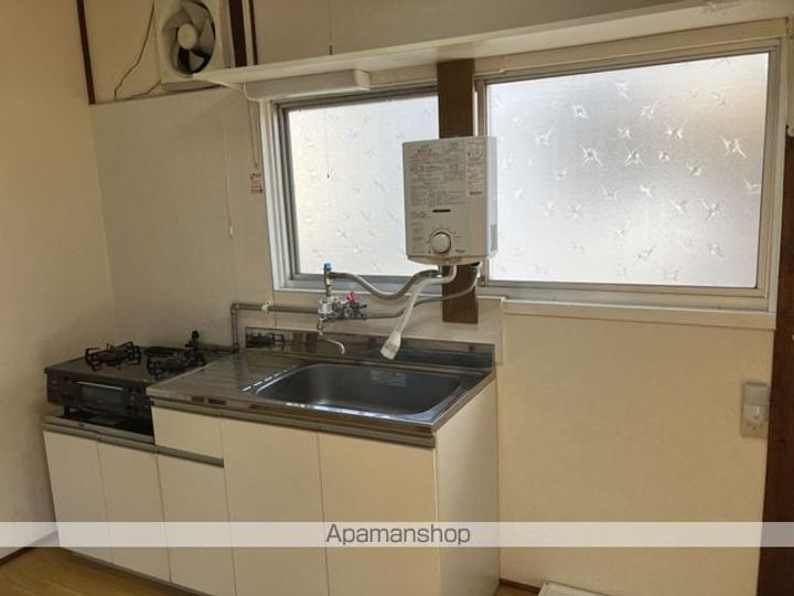 新栄荘のキッチン