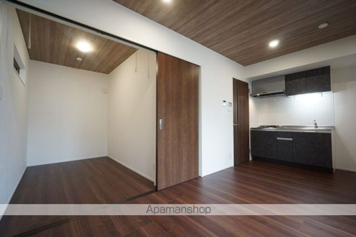 MOVE八田SOUTHの居間