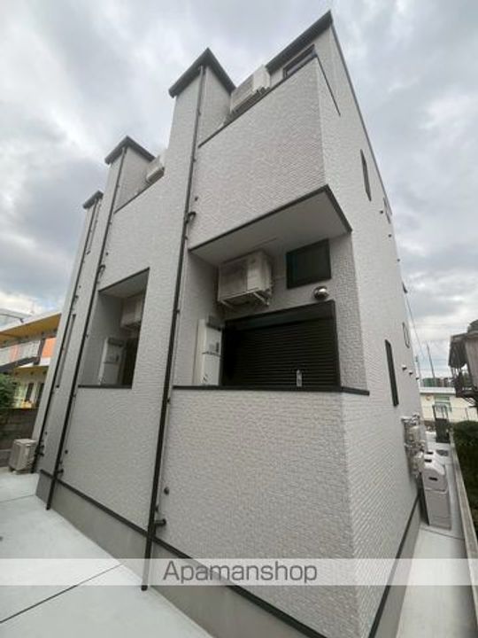 エトワール千早の外観