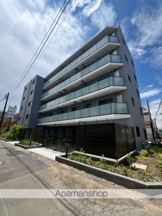 東京都中野区本町5丁目の賃貸マンションの外観