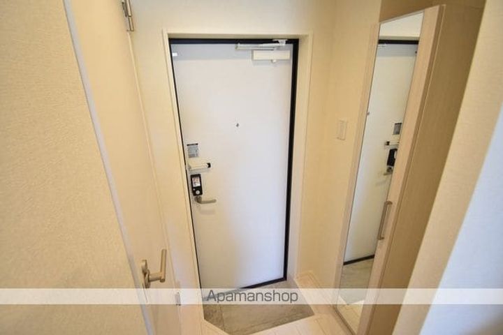 ルチェア青葉102の玄関