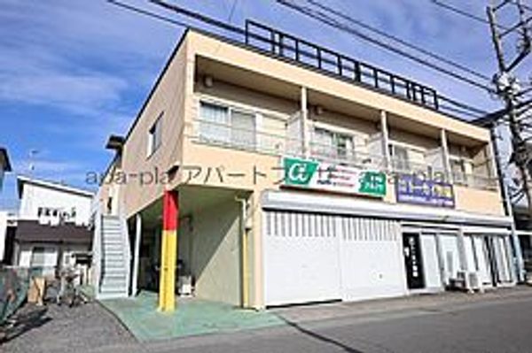 昌栄ビルの外観