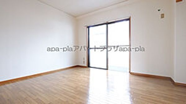 仲町レヂデンスの居間