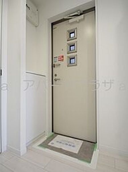 Best Stage新狭山303号室の玄関