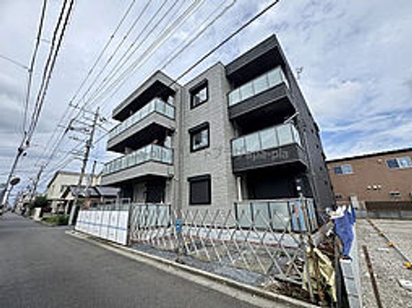 サティス・ヴィータ301号室の外観