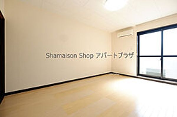 レオネクストセレッサの居間