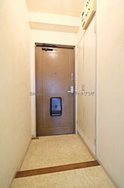 シャルルみずほの玄関