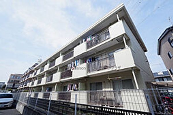 松原マンションの外観