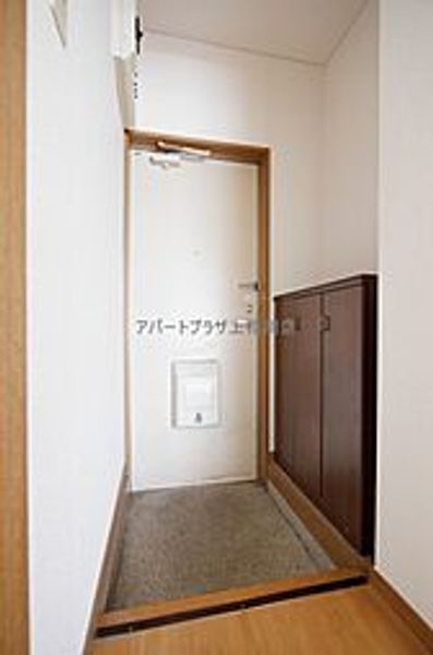 ニュースペースSHの玄関