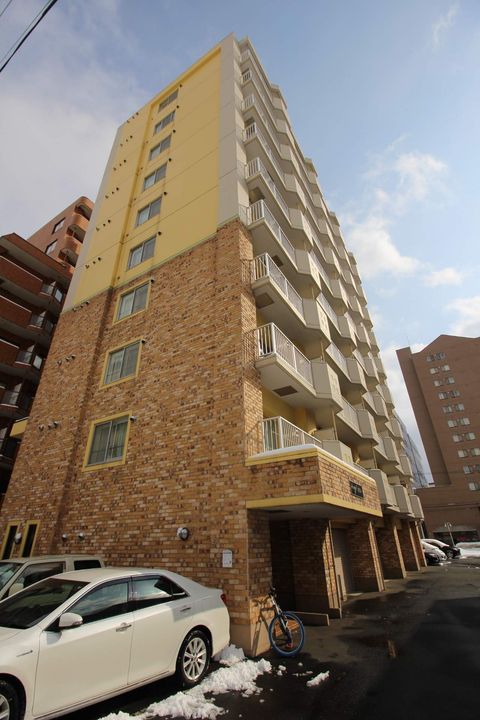 北海道札幌市中央区北五条西19丁目の賃貸マンションの外観