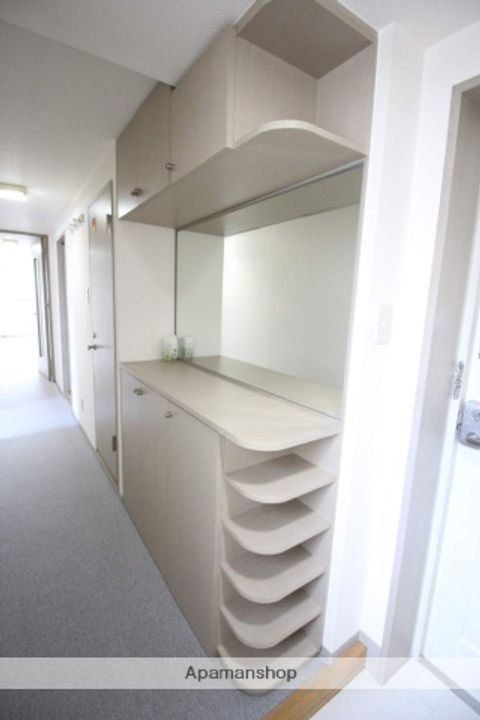 北海道札幌市中央区南一条西18丁目の賃貸マンションの内装