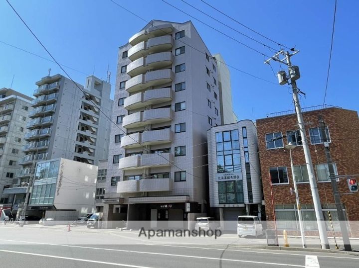 北海道札幌市中央区南一条西18丁目の賃貸マンションの外観