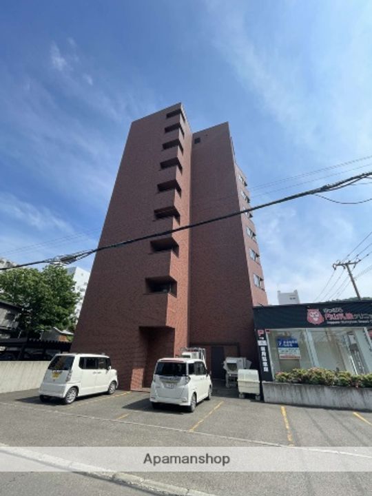 北海道札幌市中央区大通西26丁目の賃貸マンションの外観