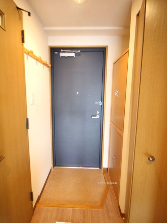 Eーハウスの玄関