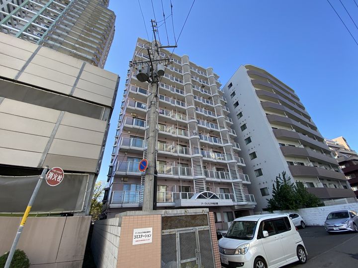 アークヒルズ中島公園の外観