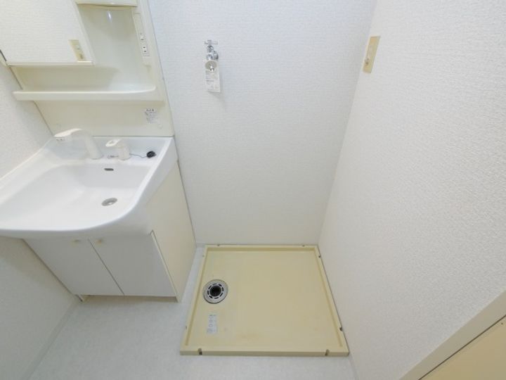 北海道札幌市中央区南十三条西7丁目の賃貸マンションの内装