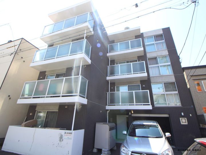 セルバテール南6条201号室の外観