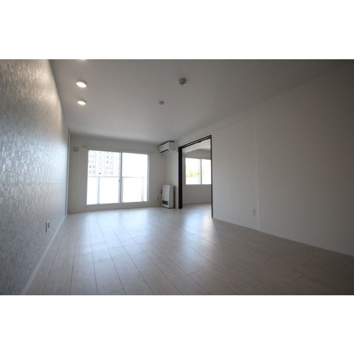 PRIME COURT LA FORET 平岸(プライムコートラの居間