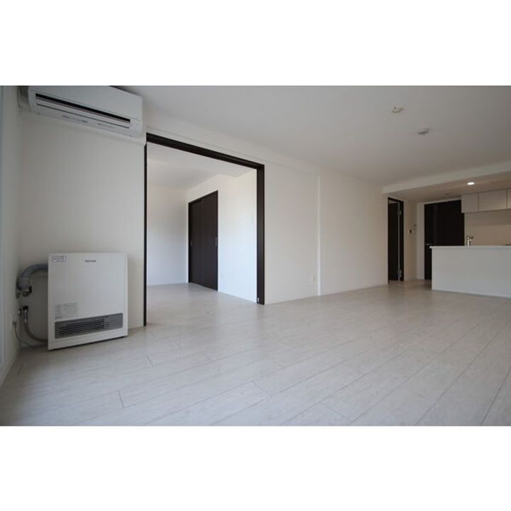 PRIME COURT LA FORET 平岸(プライムコートラの居間