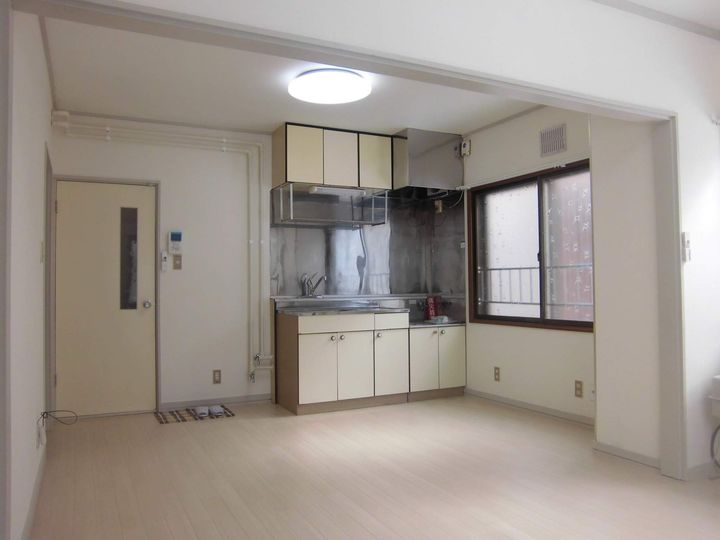 カサデューク6101の居間