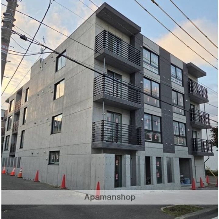 北海道札幌市中央区南二十三条西7丁目の賃貸マンションの外観
