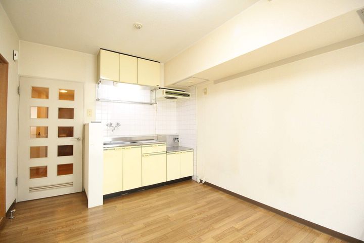 コーポ佐野富月寒東205の居間