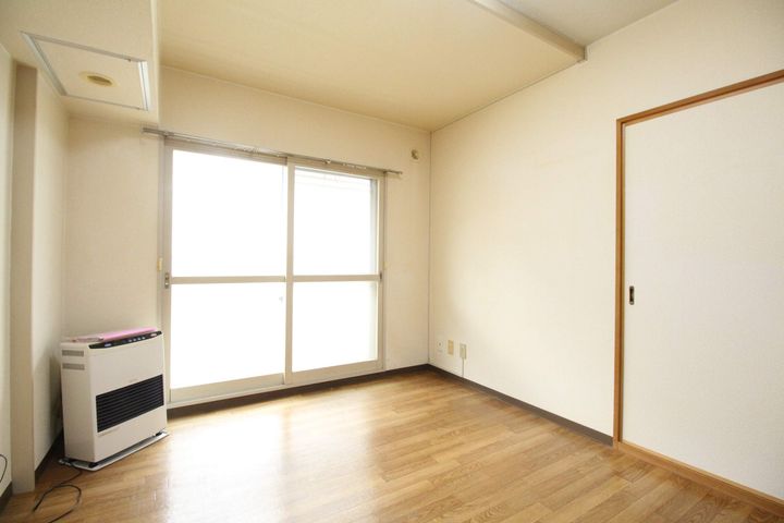 コーポ佐野富月寒東205の居間