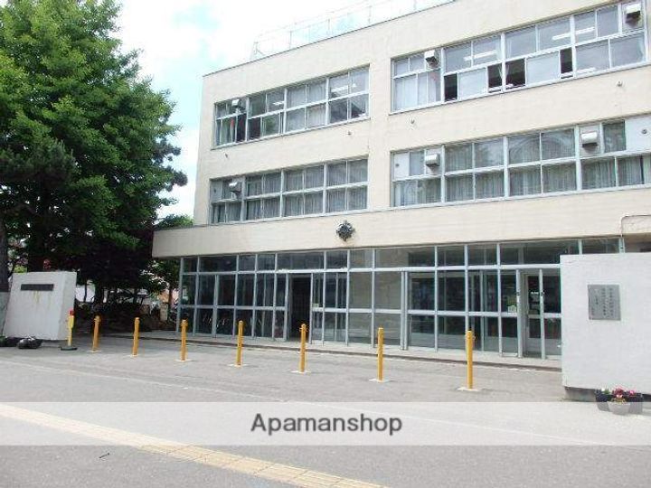 北海道札幌市白石区菊水三条1丁目の賃貸マンションの周辺