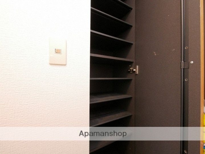 北海道札幌市白石区栄通4丁目の賃貸マンションの内装