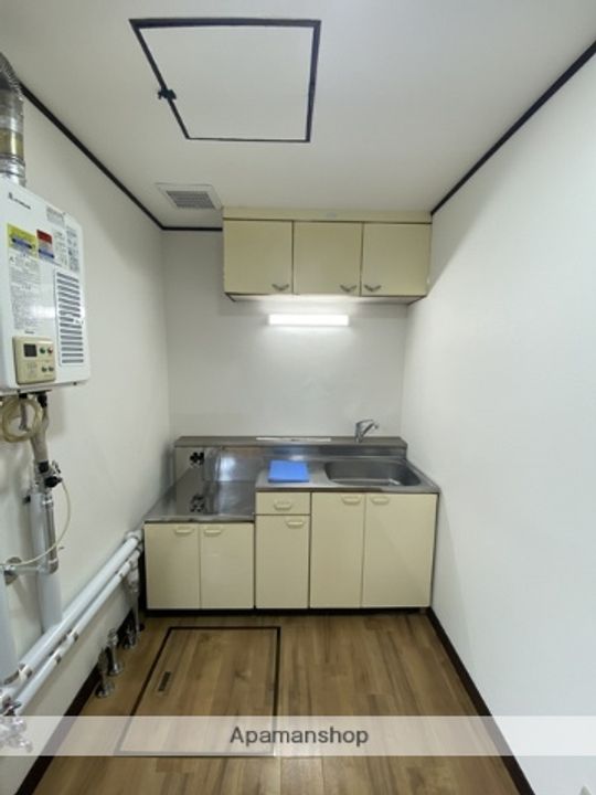 北海道札幌市白石区北郷一条8丁目の賃貸アパートのキッチン