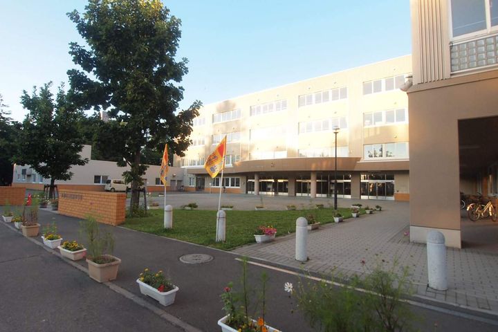 メゾン小林301の周辺