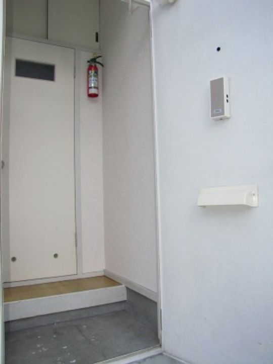 メゾンモール1の玄関