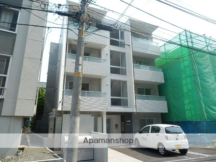 北海道札幌市白石区東札幌一条3丁目の賃貸マンションの外観