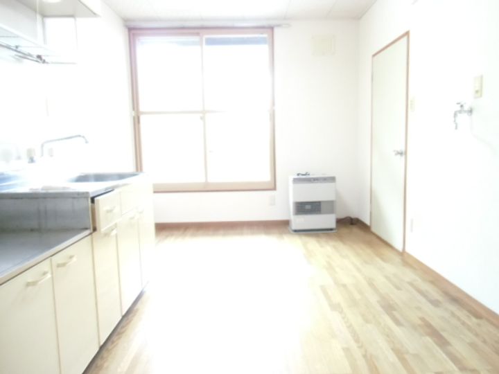 コーポ和田0101の居間