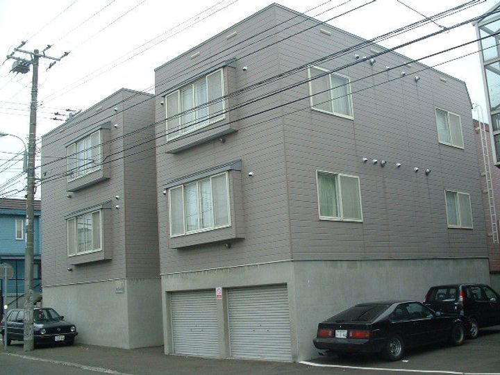 北海道札幌市白石区本通11丁目南の賃貸アパートの外観