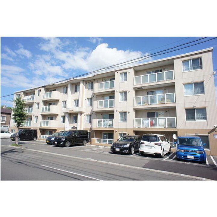 グランメール平和通6Aの外観