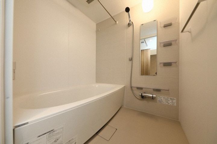北海道札幌市白石区中央一条3丁目の賃貸マンションの風呂