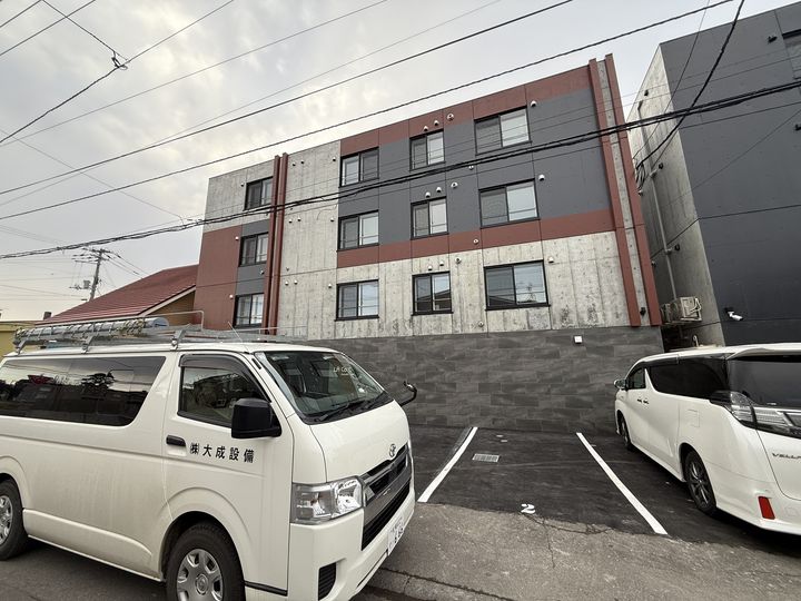 LA CONFORTO厚別の外観