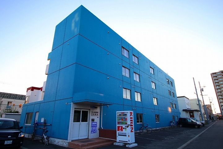 コーポ佐野富月寒東205の外観