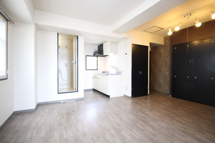 クレストコート北大前808の居間