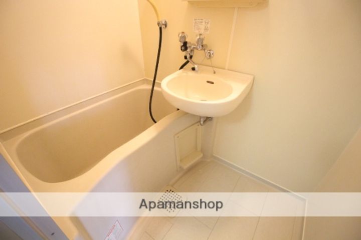 北海道札幌市北区北二十二条西9丁目の賃貸マンションの風呂