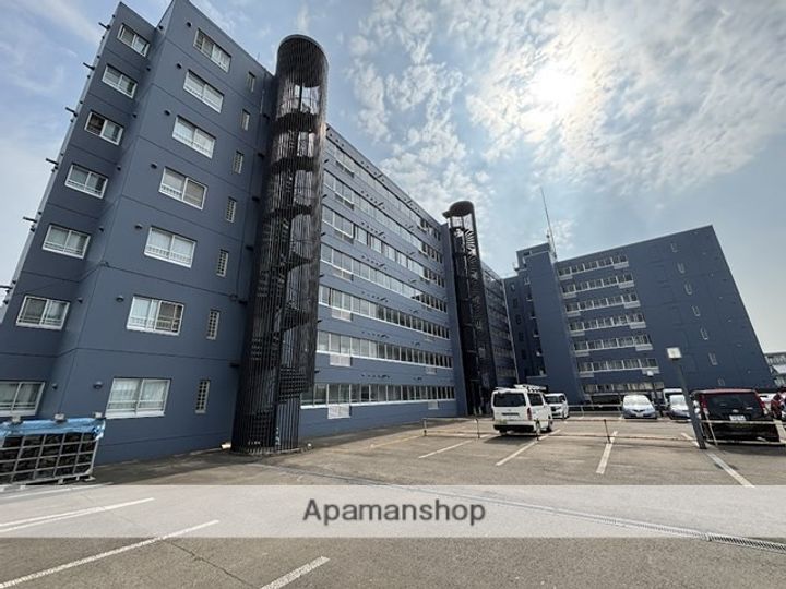 カナルハイツの外観