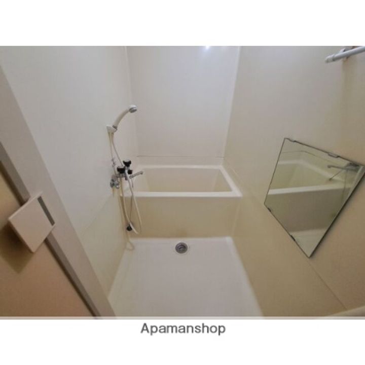 北海道札幌市北区北三十八条西2丁目の賃貸アパートの風呂