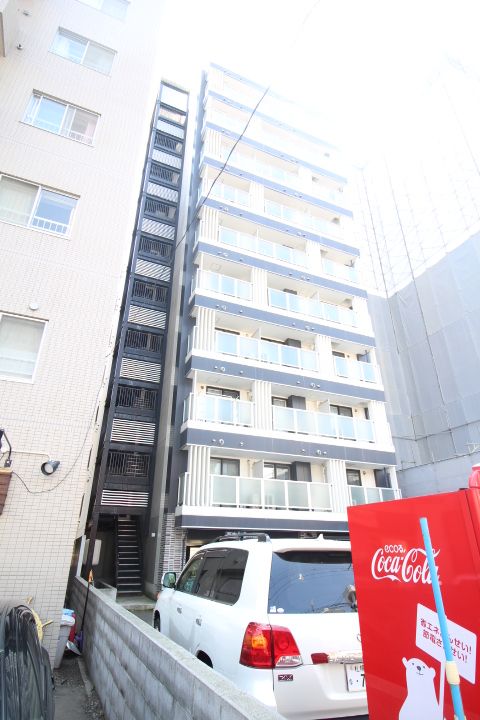 ブランノワールN13.EXE406の外観