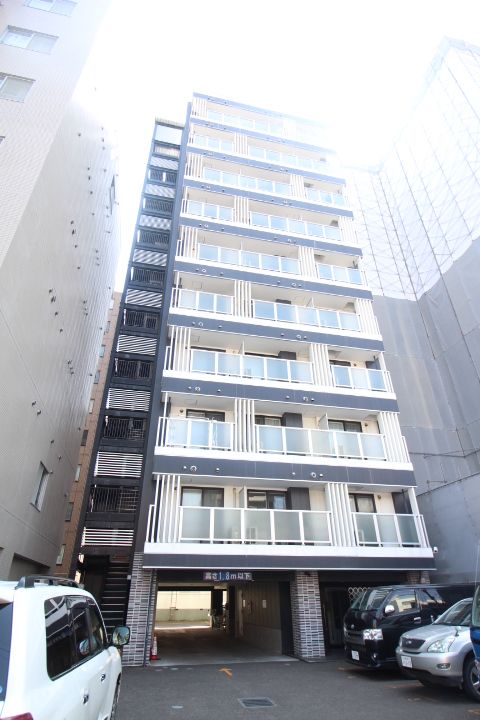 ブランノワールN13.EXE406の外観